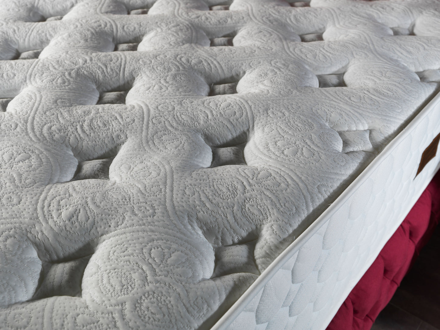 Sierra Bedding - Rixos Elite Basis und Kopfteil - Erhöhter Luxus für ausgewählte Größen - Ohne Matratze -